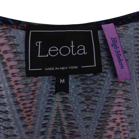 Leota Zig Zag Print Surplice Dress Size Medium - Picture 4 of 5